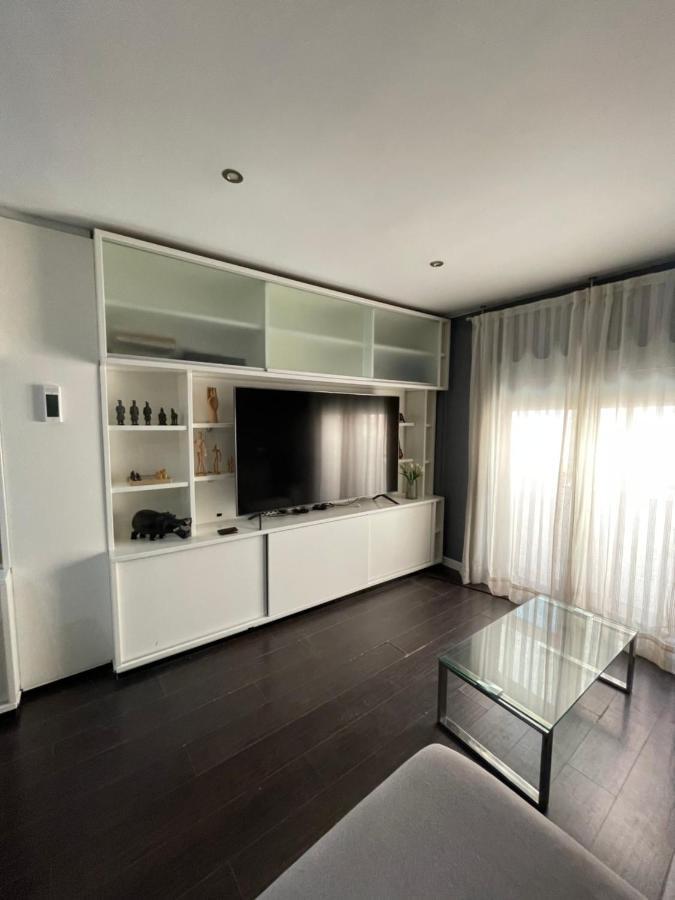 Moderno Apartamento Con Plaza De Garaje En Pleno Centro De Алмерия Екстериор снимка