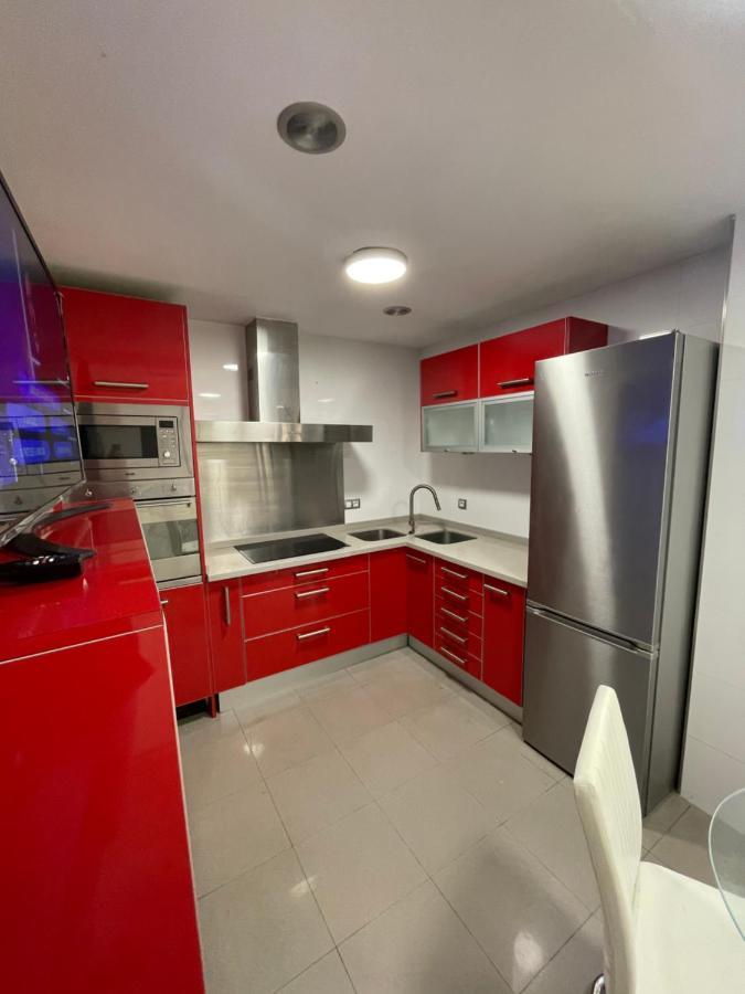 Moderno Apartamento Con Plaza De Garaje En Pleno Centro De Алмерия Екстериор снимка