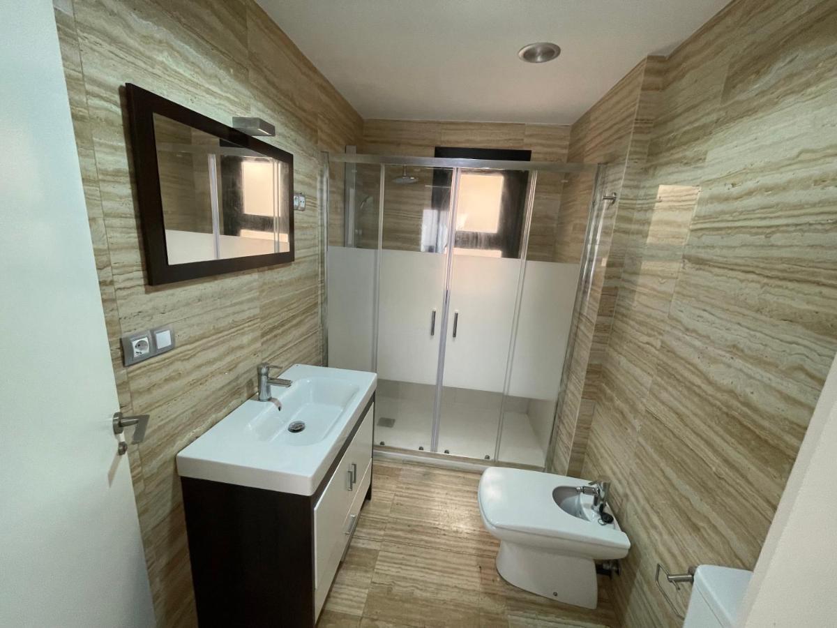 Moderno Apartamento Con Plaza De Garaje En Pleno Centro De Алмерия Екстериор снимка